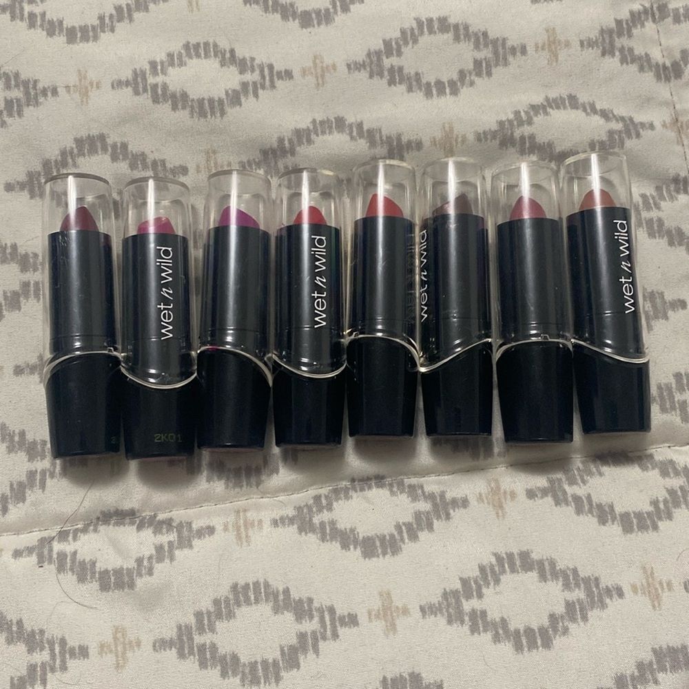 Wet n  wild lipstick 8